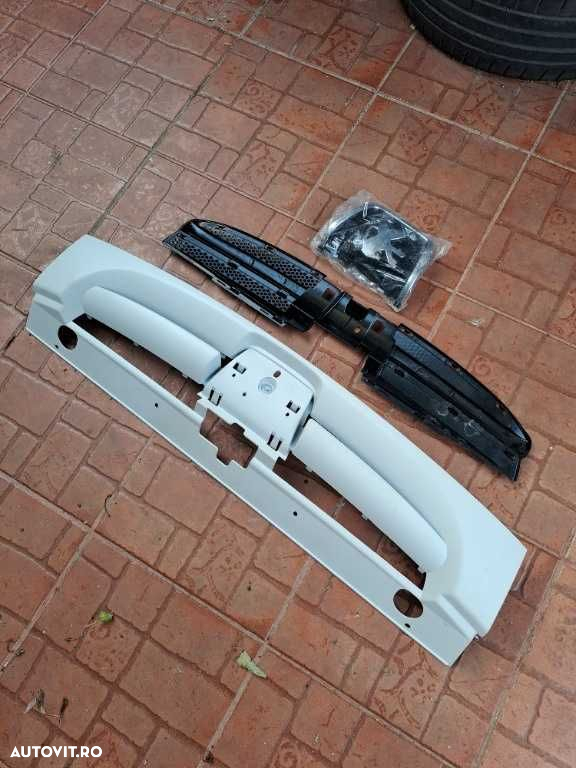 Grila radiator Peugeot Partner an 2006-2011 noua originala - 2