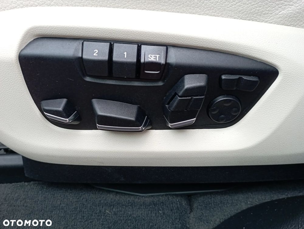 BMW X5 xDrive25d - 30