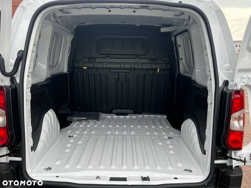 Citroën BERLINGO VAN - 16