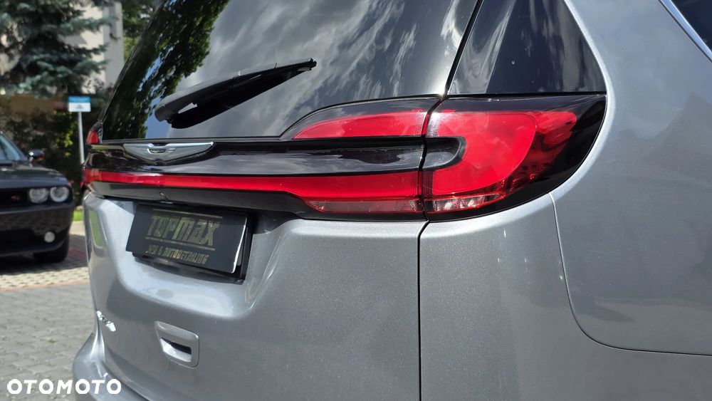 Chrysler Pacifica - 6