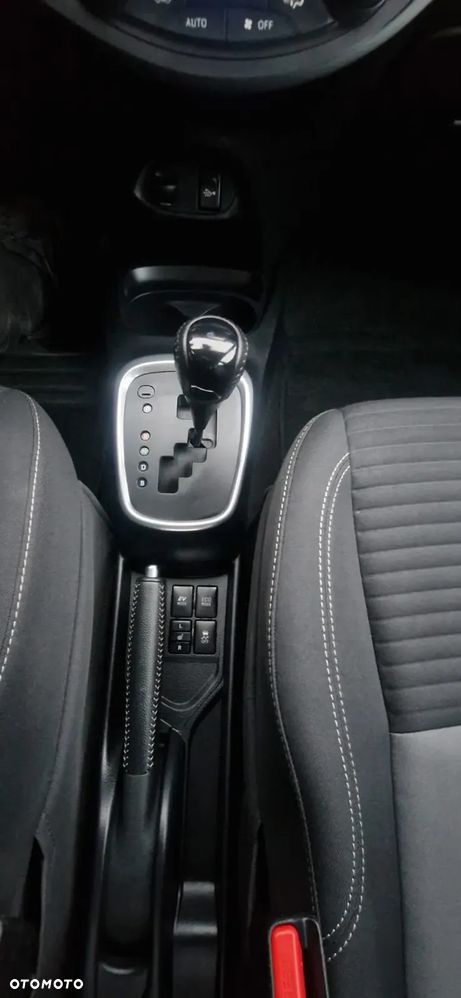 Toyota Yaris 1.5 VVT-i Team Deutschland - 15