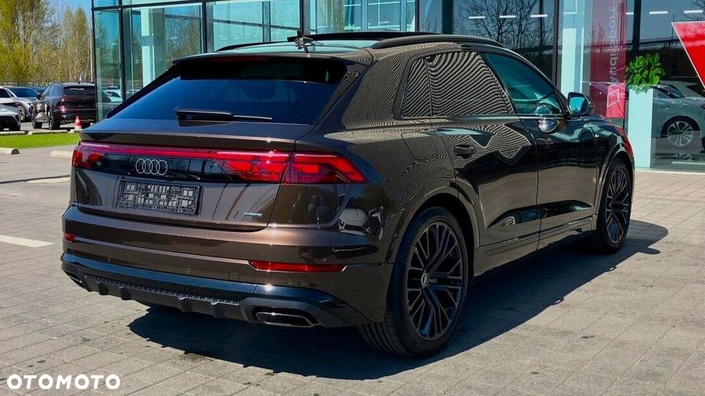 Audi Q8 - 9