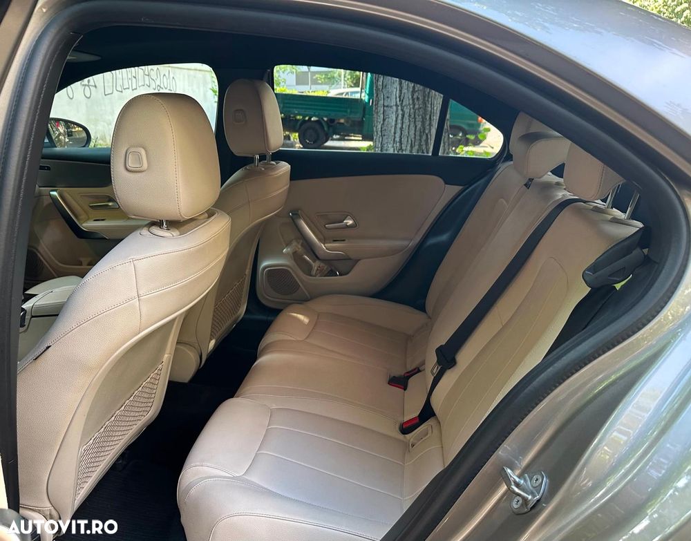 Mercedes-Benz A 180 d Aut. - 11