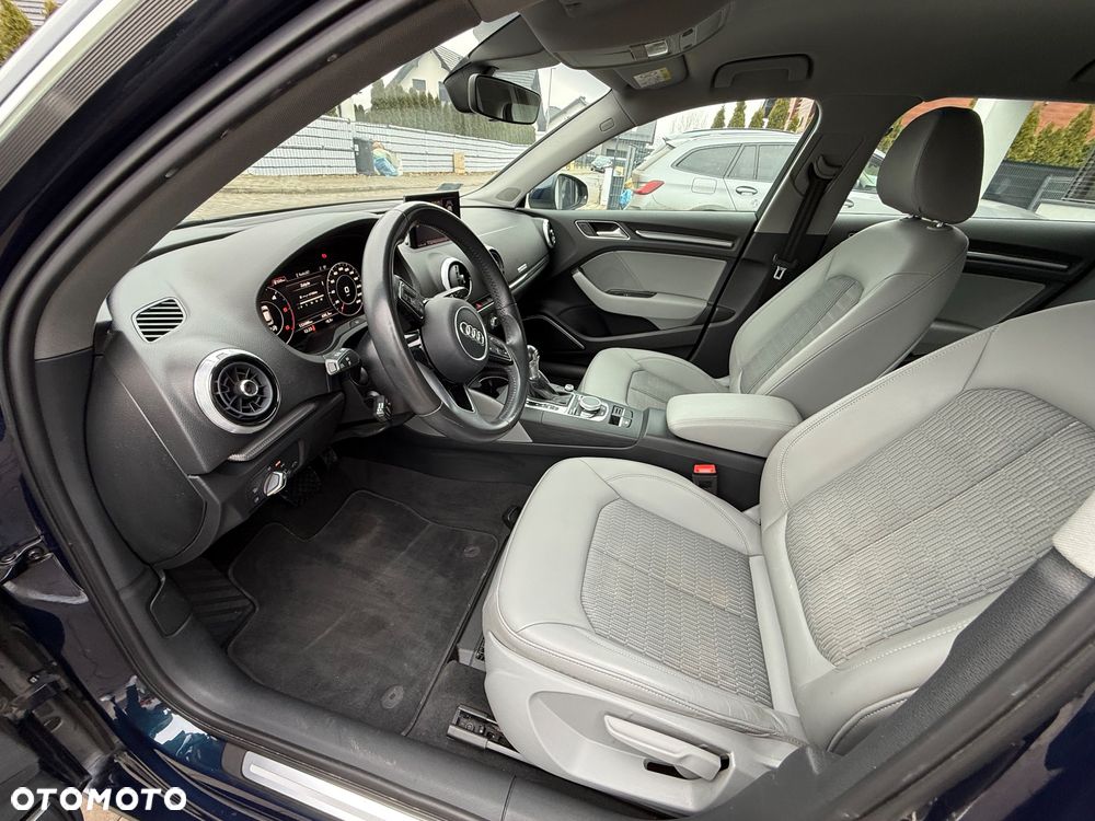 Audi A3 Sportback 2.0 TDI S tronic - 11