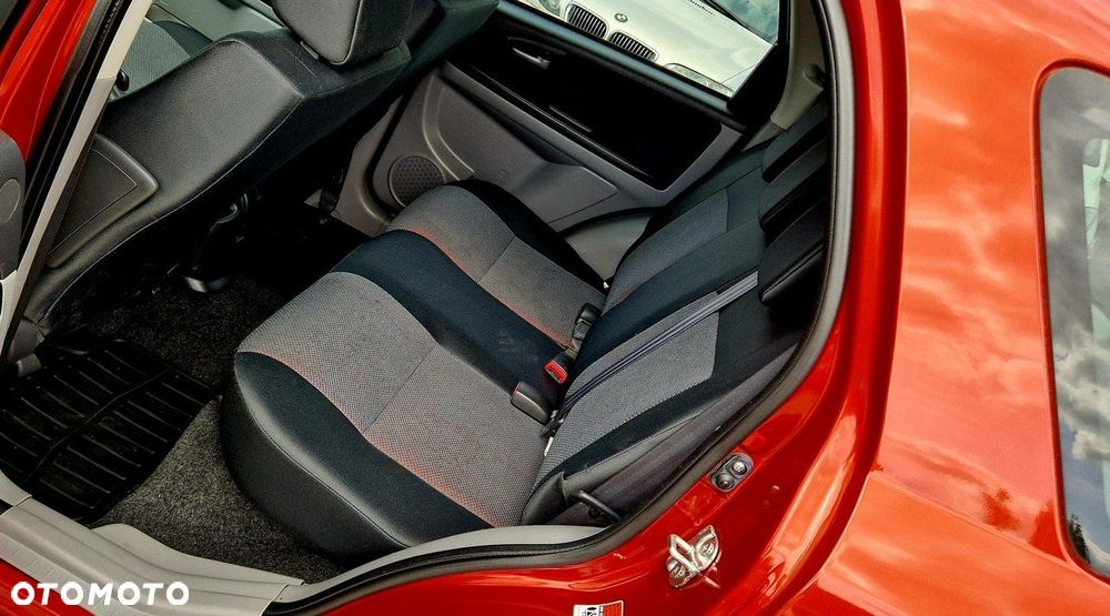 Suzuki SX4 - 28