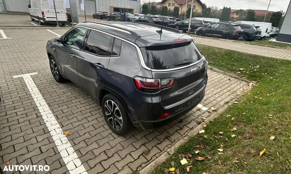 Jeep Compass 1.3T DDCT 2WD Limited - 3