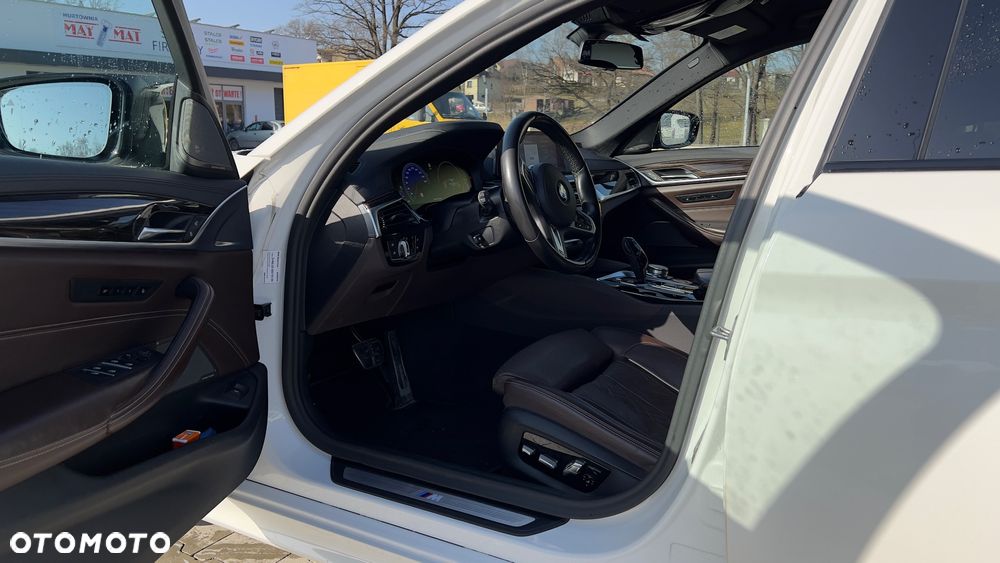 BMW Seria 5 540d xDrive M Sport sport - 8