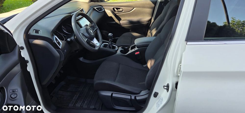 Nissan Qashqai 1.3 DIG-T Tekna - 25