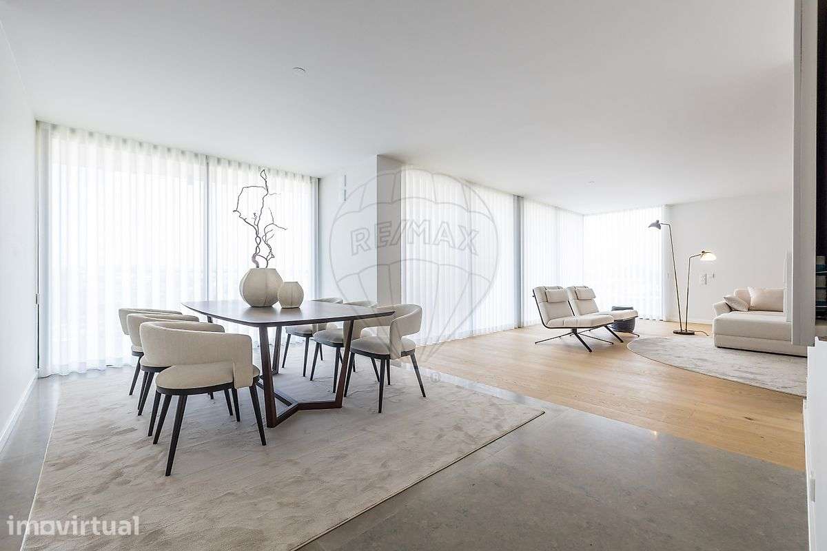Apartamento T4 para venda - Grande imagem: 2/47