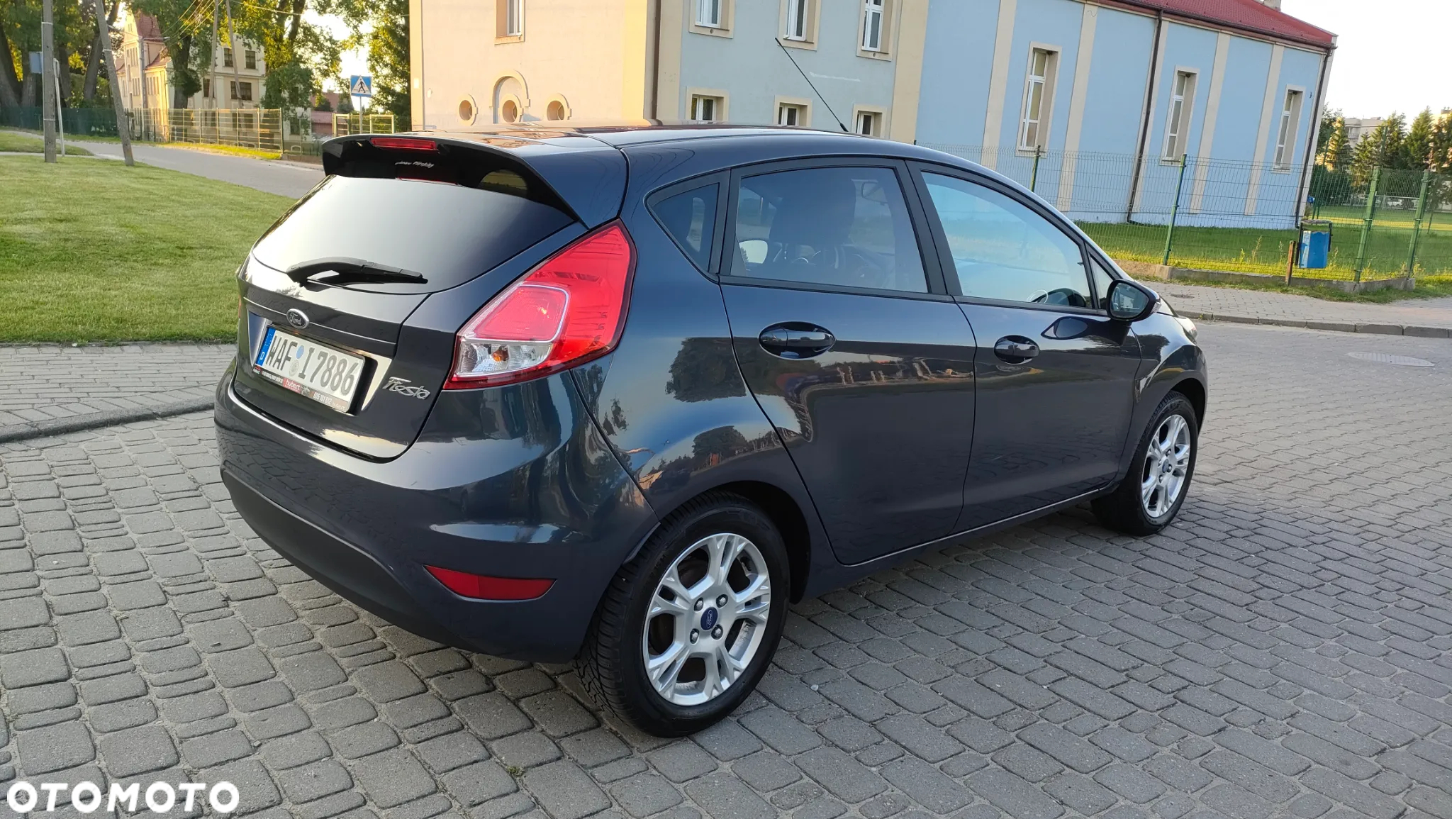 Ford Fiesta 1.0 Champions Edition - 14