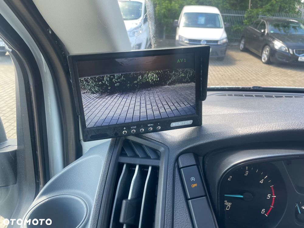 Ford Transit - 25
