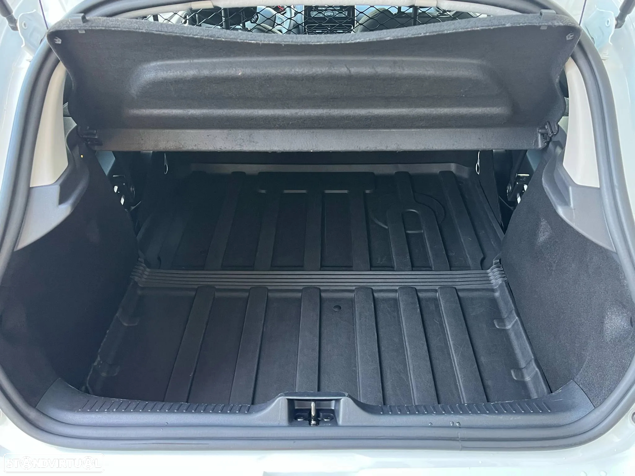 Renault Clio IV Van 1.5 dCi 75cv - 23