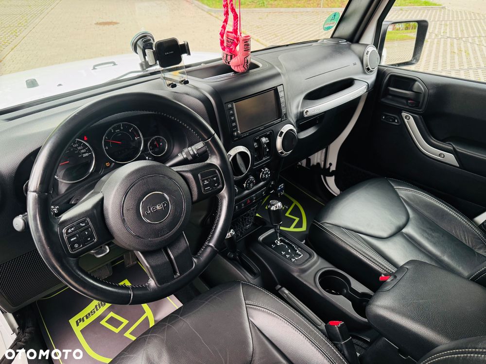 Jeep Wrangler Unlimited 2.8 CRD DPF Automatik Sahara - 37