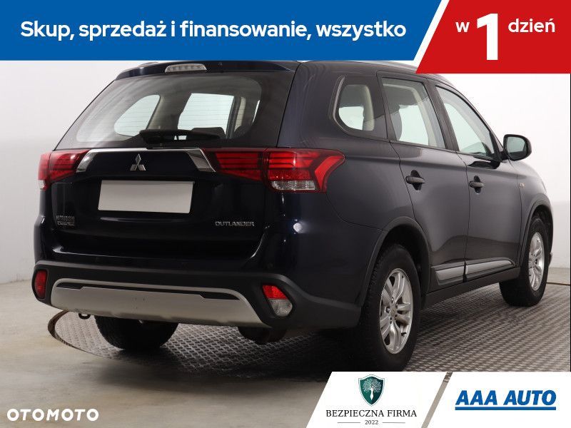 Mitsubishi Outlander - 7