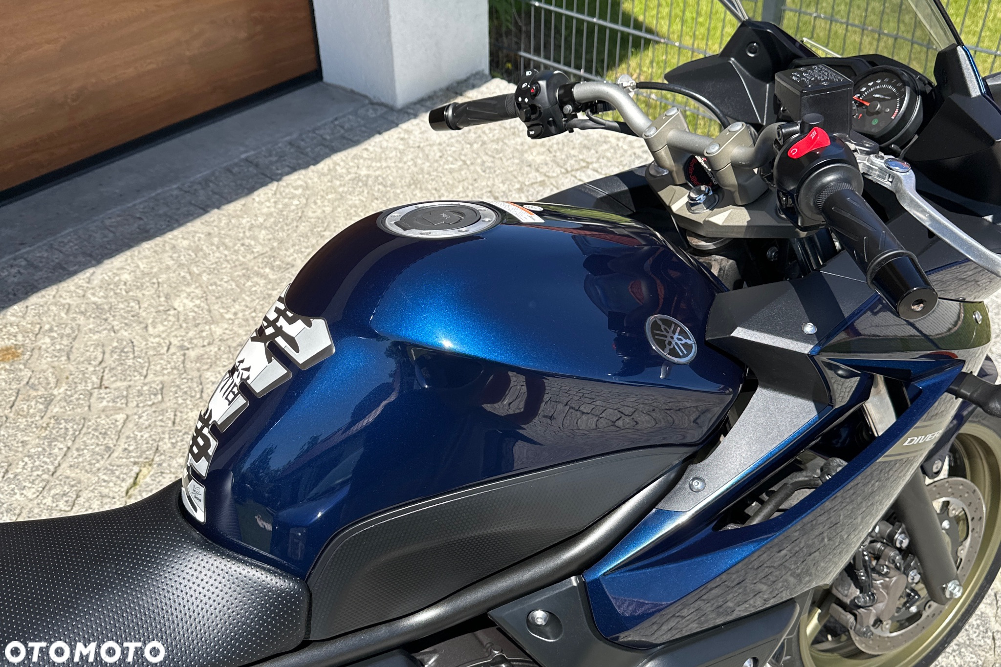 Yamaha XJ - 10