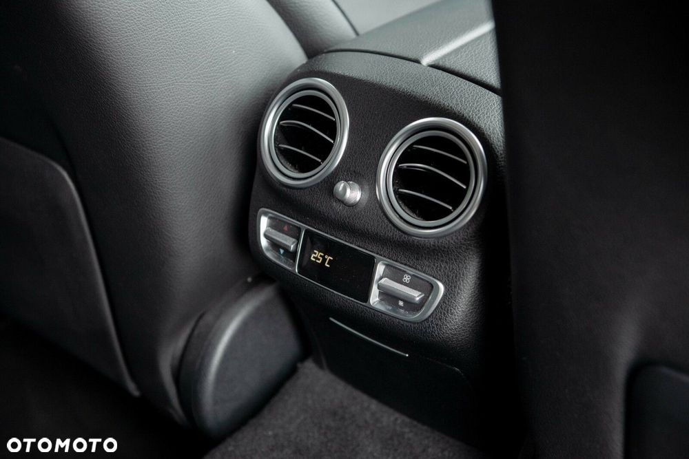 Mercedes-Benz Klasa E - 29