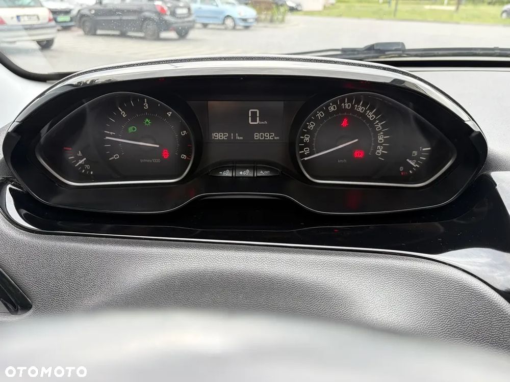 Peugeot 208 BlueHDi 100 Active - 13