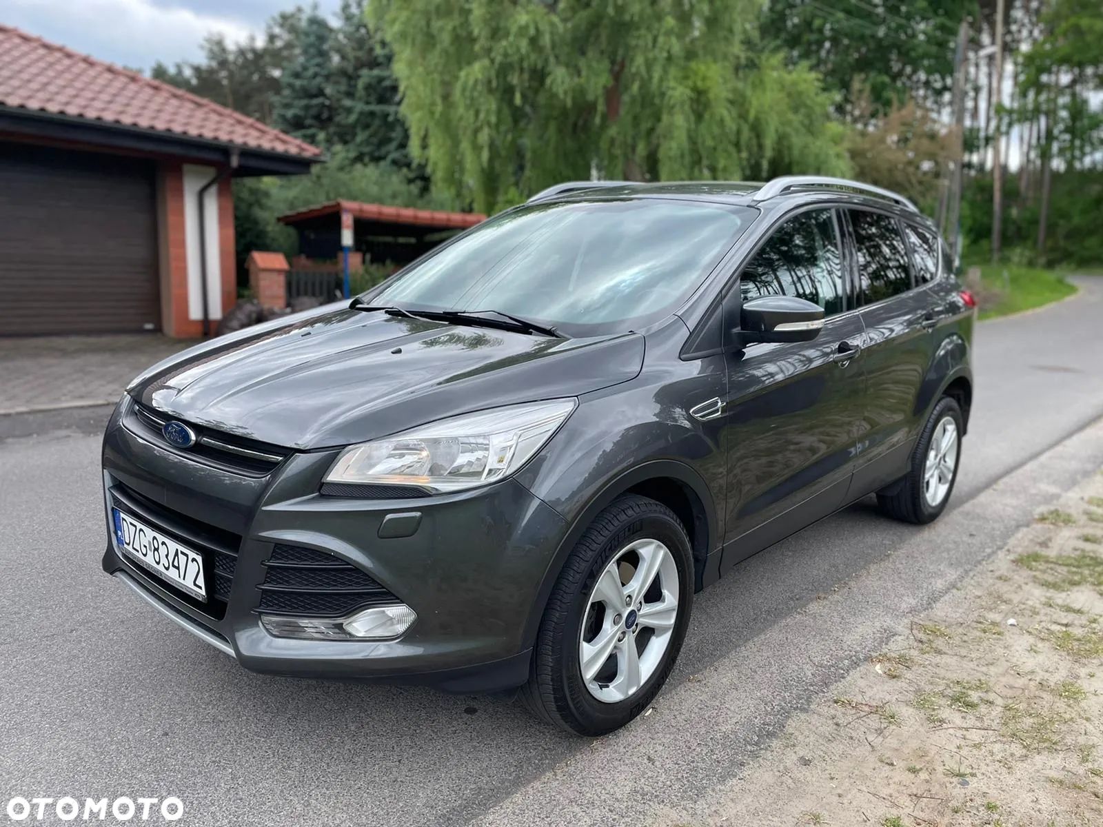 Ford Kuga - 1