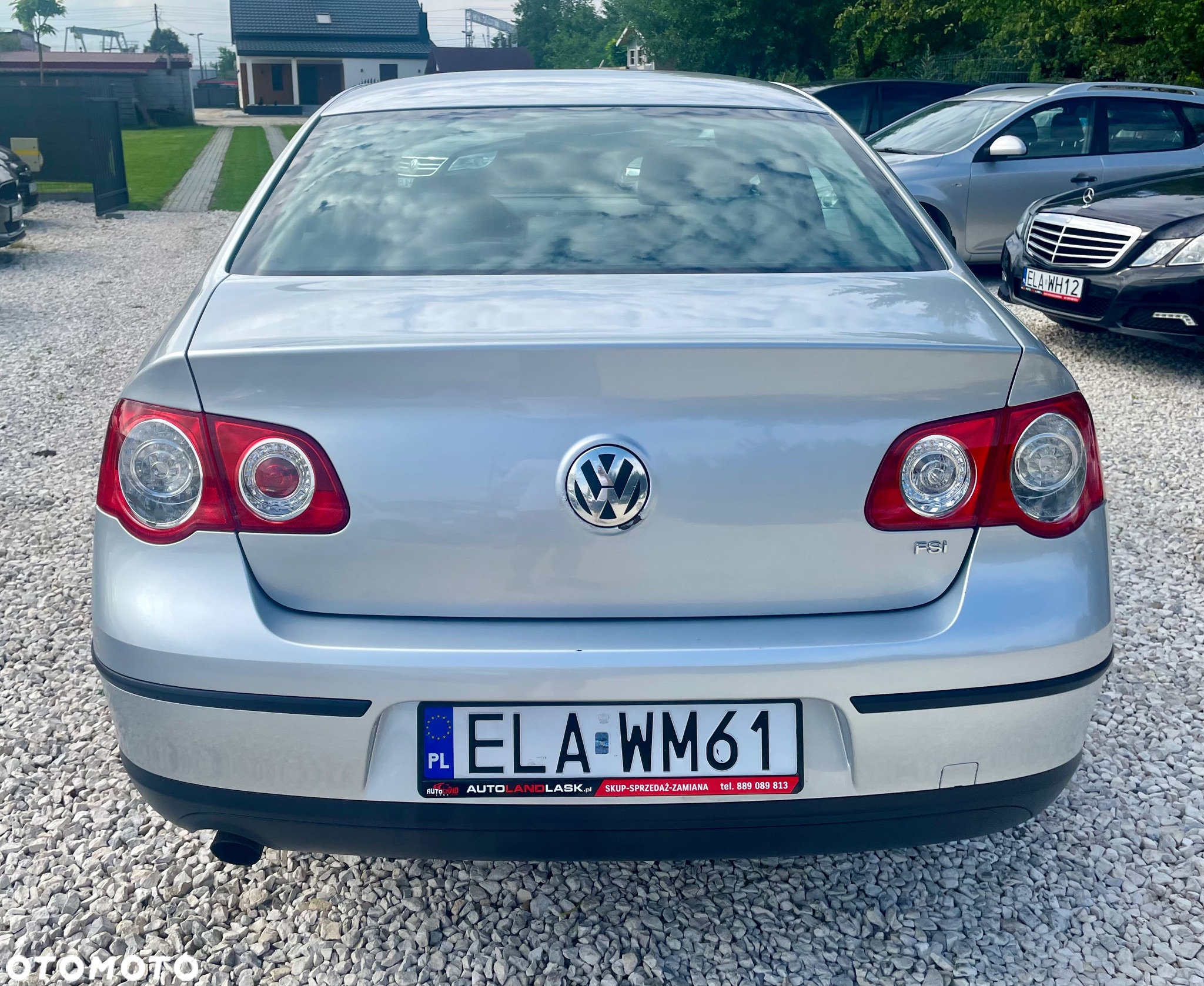 Volkswagen Passat - 14