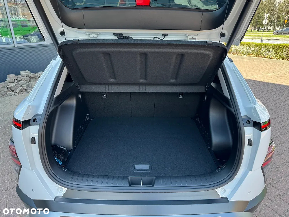 Hyundai Kona - 16