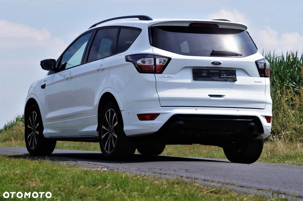 Ford Kuga - 10