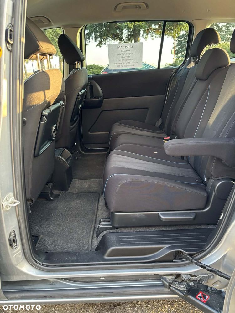 Mazda 5 - 9