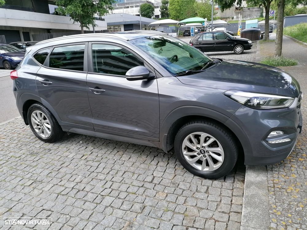 Hyundai Tucson 1.7 CRDi Executive - 3