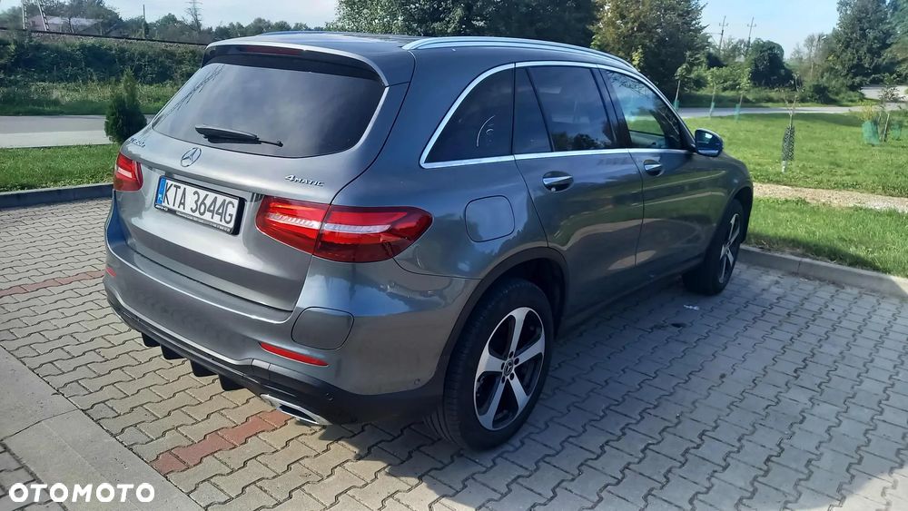 Mercedes-Benz GLC - 15
