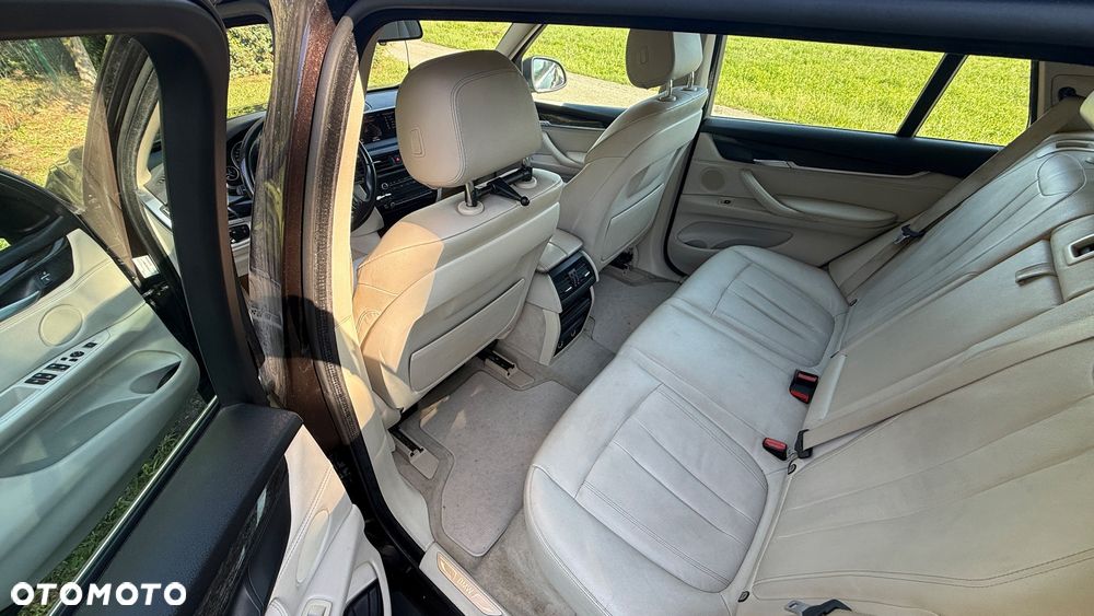 BMW X5 xDrive25d - 11