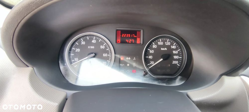 Dacia Sandero - 16