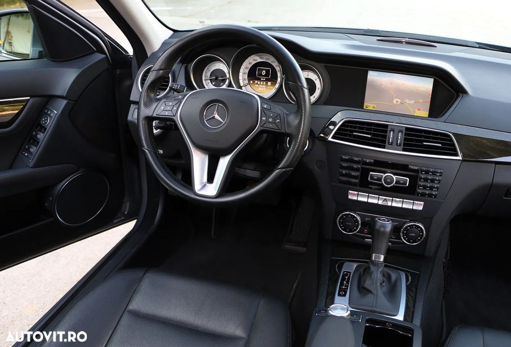 Mercedes-Benz C 220 CDI DPF Automatik Avantgarde - 2