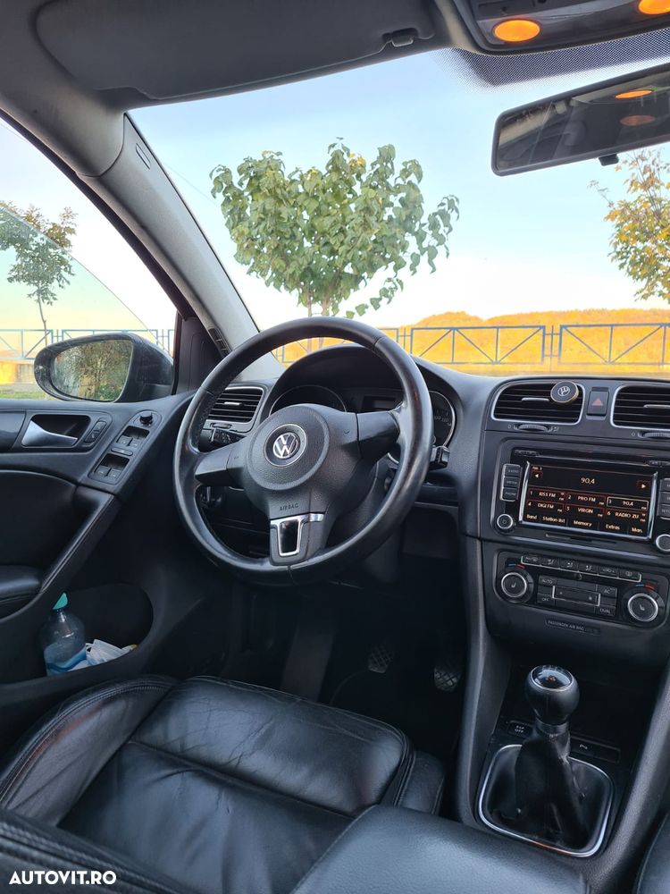 Volkswagen Golf 2.0 TDI Comfortline - 12