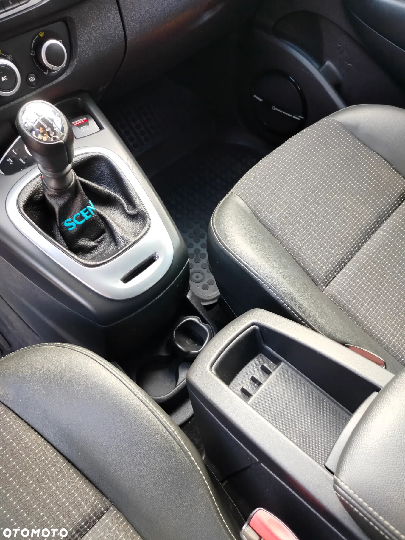 Renault Scenic - 35