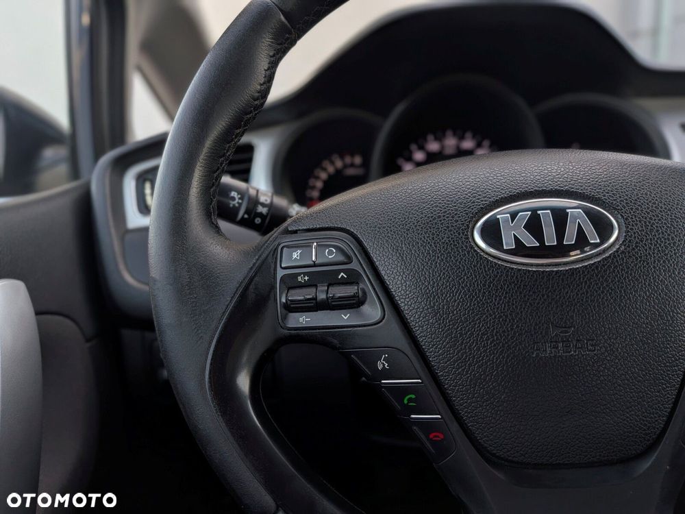 Kia Ceed 1.6 GDI L - 18