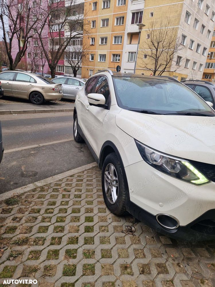 Nissan Qashqai 1.2 DIG-T Start/Stop X-TRONIC Tekna - 2