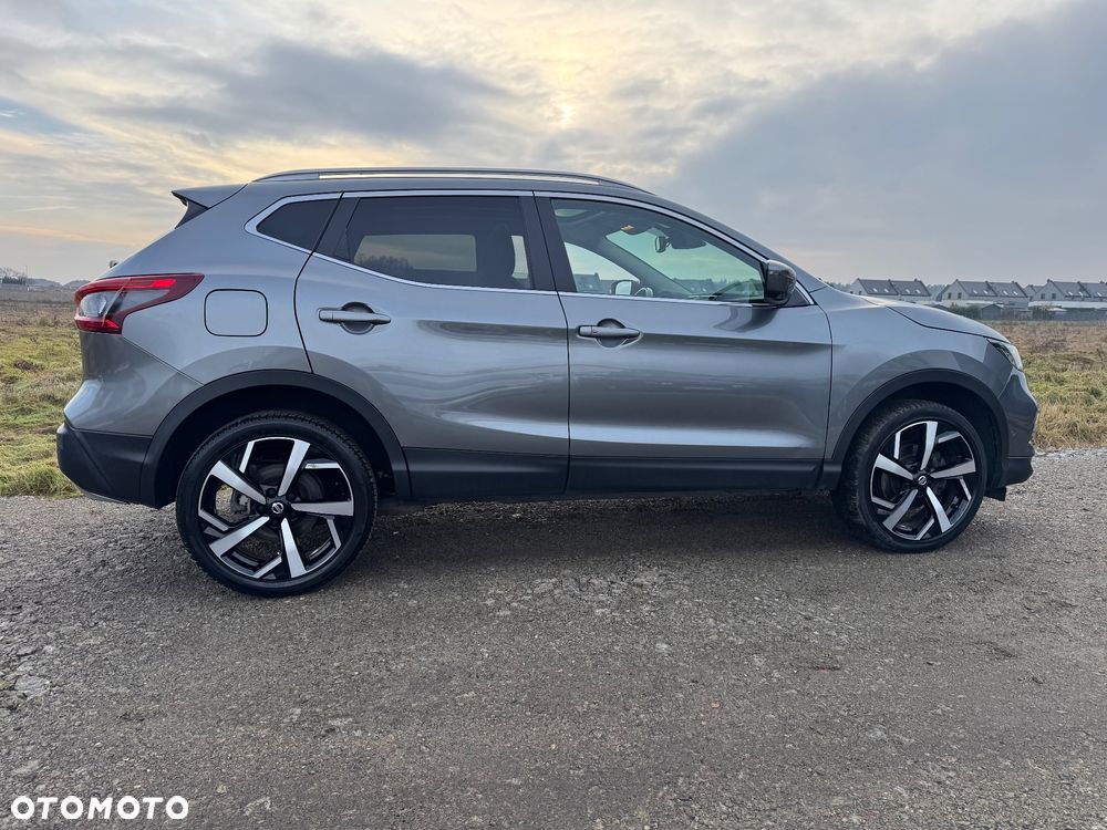 Nissan Qashqai 1.6 DCi TEKNA+ - 14