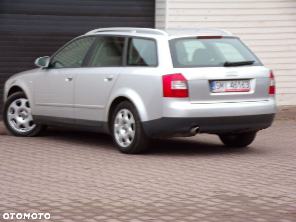 Audi A4 Avant - 13
