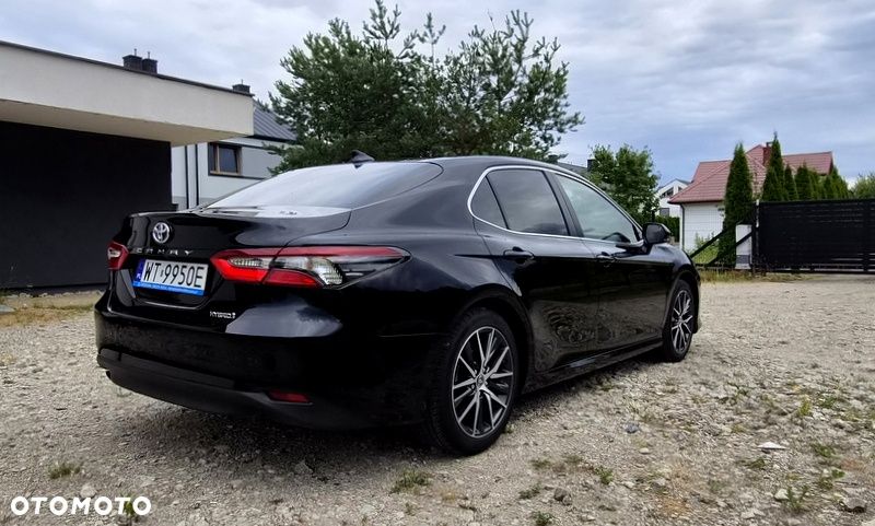 Toyota Camry - 6