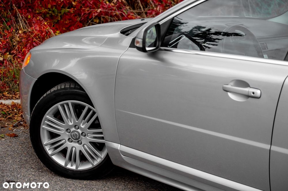 Volvo V70 2.5T Summum - 13
