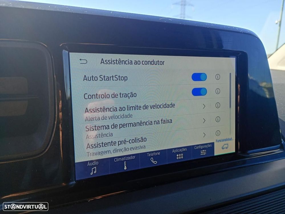 Ford Transit Courier - 15