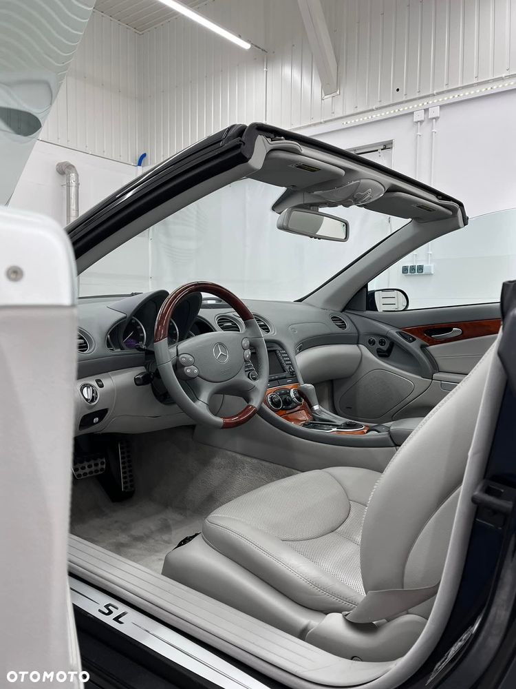 Mercedes-Benz SL 500 - 10