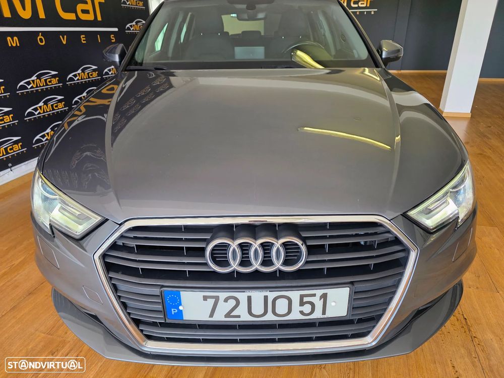 Audi A3 Sportback 1.6 TDI Design - 4