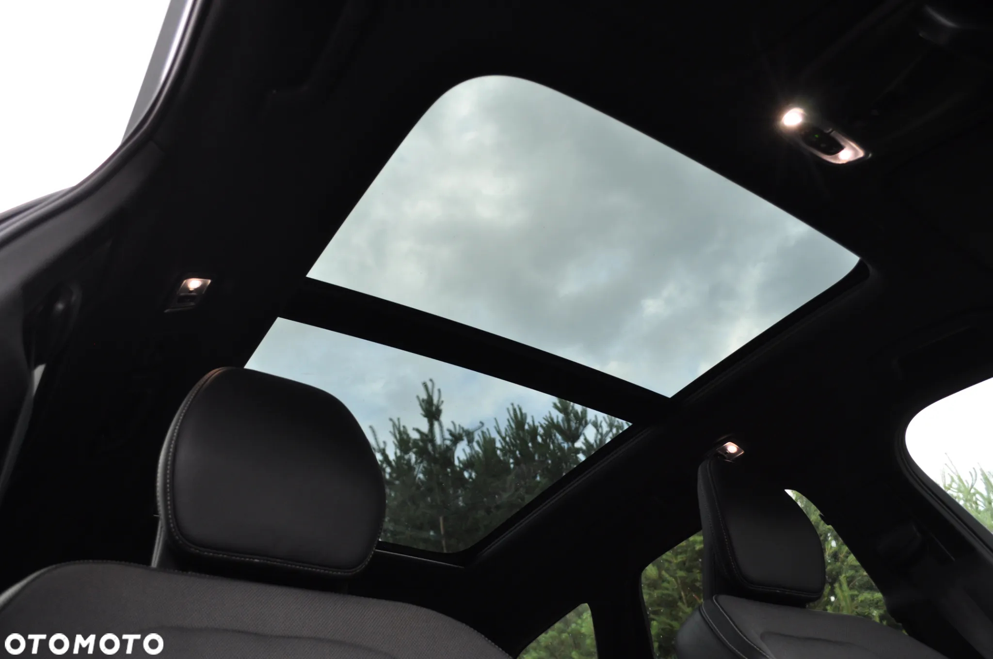 Volvo XC 60 T6 Plug-In Hybrid AWD R-Design - 8