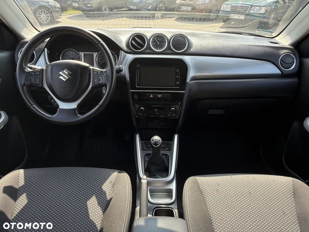 Suzuki Vitara 1.6 Premium 2WD - 34