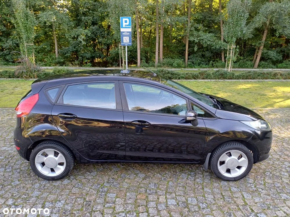 Ford Fiesta 1.25 Champions Edition - 17