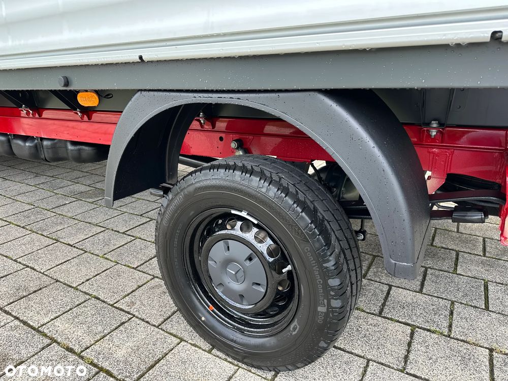 Mercedes-Benz Sprinter - 28