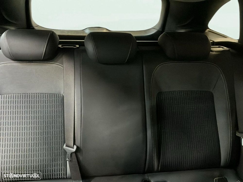 Opel Astra Sports Tourer - 14