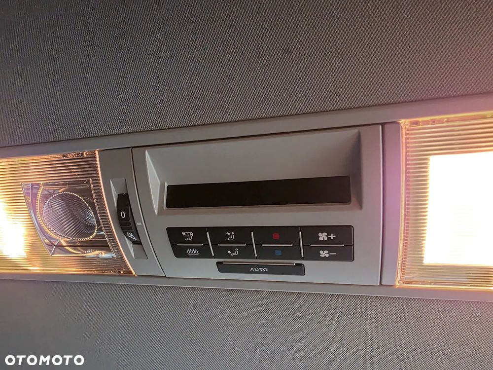 Volkswagen Multivan 2.0 BiTDI L1 Highline DSG - 6