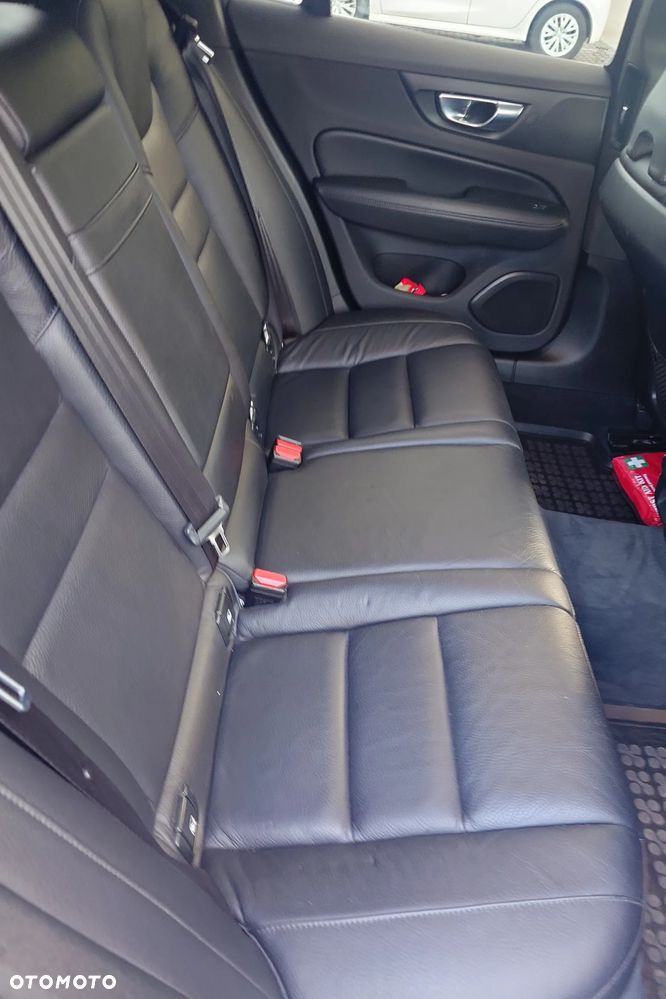 Volvo V60 D4 SCR Inscription - 8