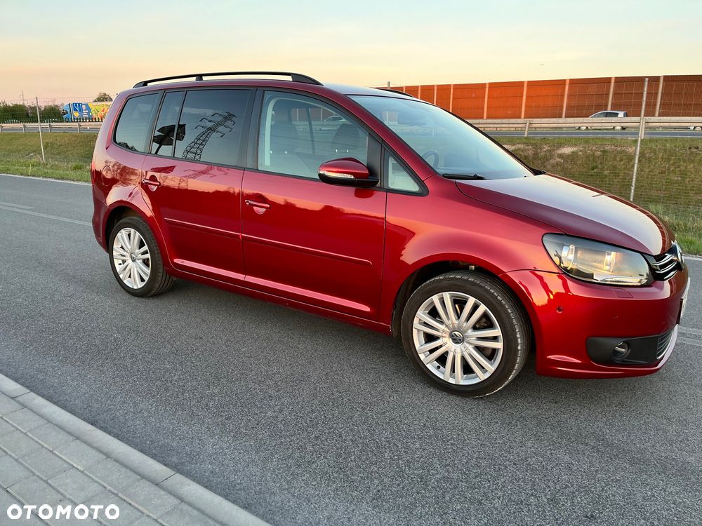 Volkswagen Touran 2.0 TDI Trendline DSG - 8